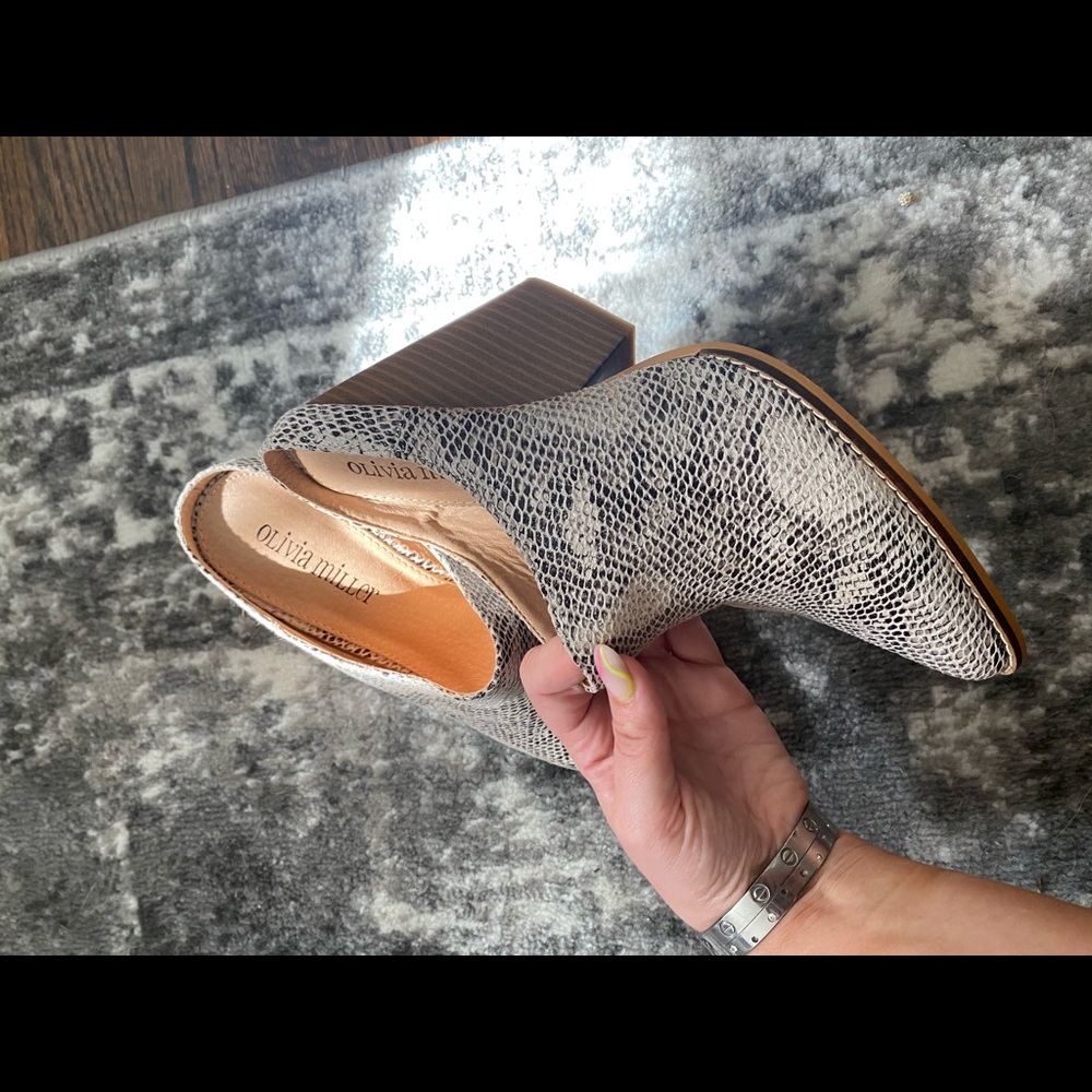 NWT Snakeskin booties